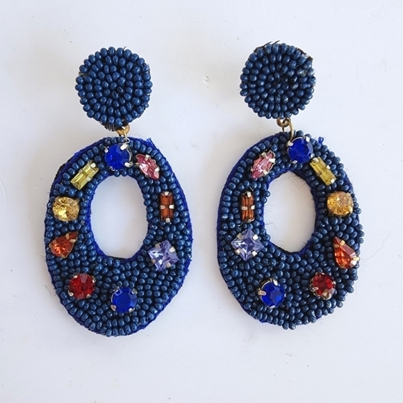 NEW Blue Stone Embellished Seed Beaded Retro Cut Out Oval Earrings - Picture 3 of 7